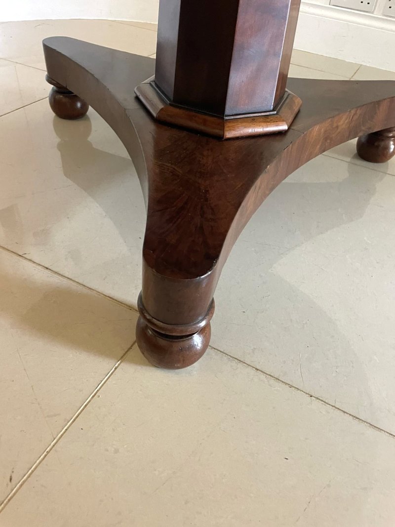 Antique Victorian Quality Figured Mahogany Circular Dining Table - Image 10